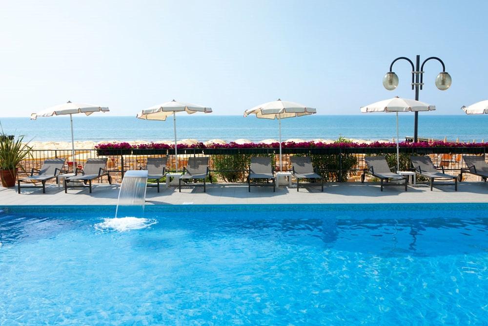 Victoria Frontemare Beach & Spa Hotel Jesolo Zewnętrze zdjęcie
